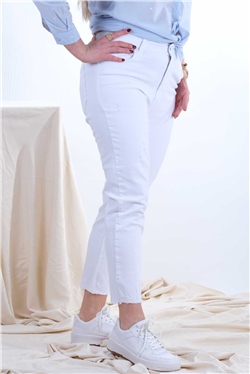 Beyaz Kesik Paça Detaylı Lazerli Yüksek Bel Jean